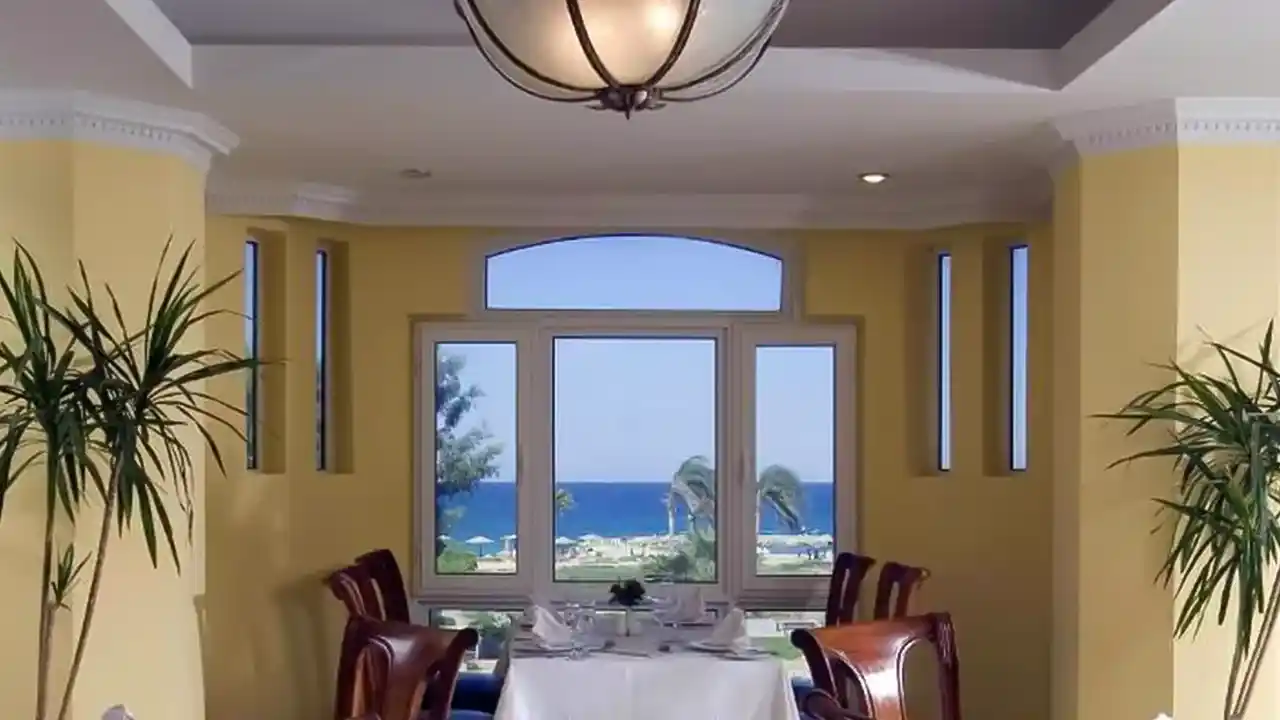 الفندق دوم مارينا - العين السخنة